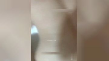 《震撼福利㊙️超强☛乱伦》原创海神油嘴滑舌熟女控与离婚7年风韵犹存50岁的干妈各种性爱乱伦确实刺激干妈一直求饶3