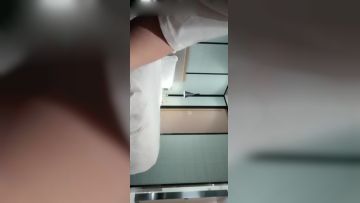 酒店约炮狂野叛逆19岁美少女激情啪啪 娇嫩软妹子承受大屌暴雨撞击一小时