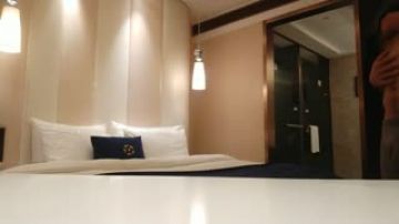 王老吉 性感美女玩双飞~搞了半小时还没射水水们就走了~