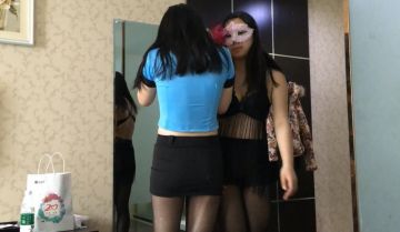 小悠和闺蜜双飞高清无水完结篇,颜射小悠姐妹