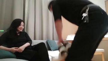 伟哥足浴会所撩妹少妇女技师2800约到宾馆开房服务态度不好差点翻车说不退钱就报警