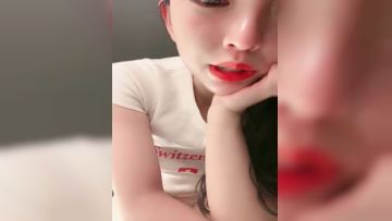 来自红十字的极品诱惑，颜值高身材好完美露脸大秀直播，跟狼友撩骚脱光撅着屁股掰开逼逼给狼友看道具抽插第03集