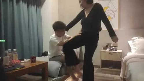 【胖子传媒工作室】精品美人妻找寻母爱的感觉暴插白臀这姿势真养眼浪叫不止荡妇满足