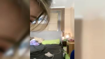 气质超棒极品美女！刚下海大尺度秀！。